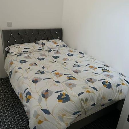 Modern 1 Bed Apartment In Salford Manchester Exteriér fotografie