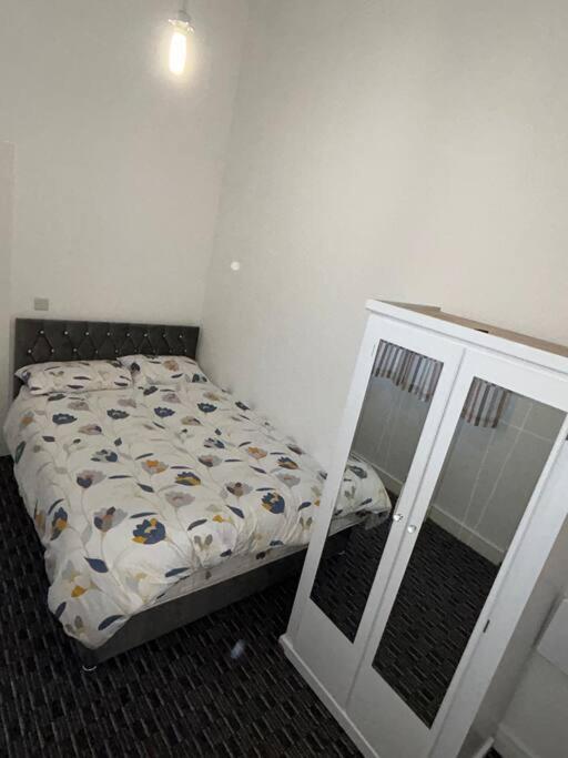 Modern 1 Bed Apartment In Salford Manchester Exteriér fotografie